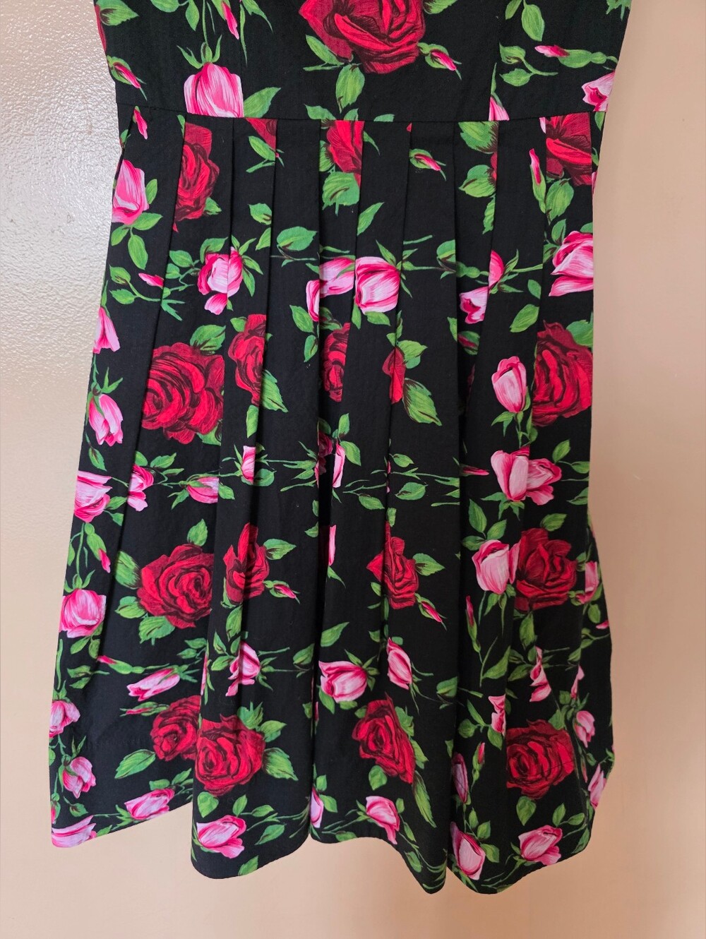 Betsey Johnson Romantic Rose Print Fit & Flare Dress Sz 4 USA Pin Up Rockabilly - Picture 4 of 13